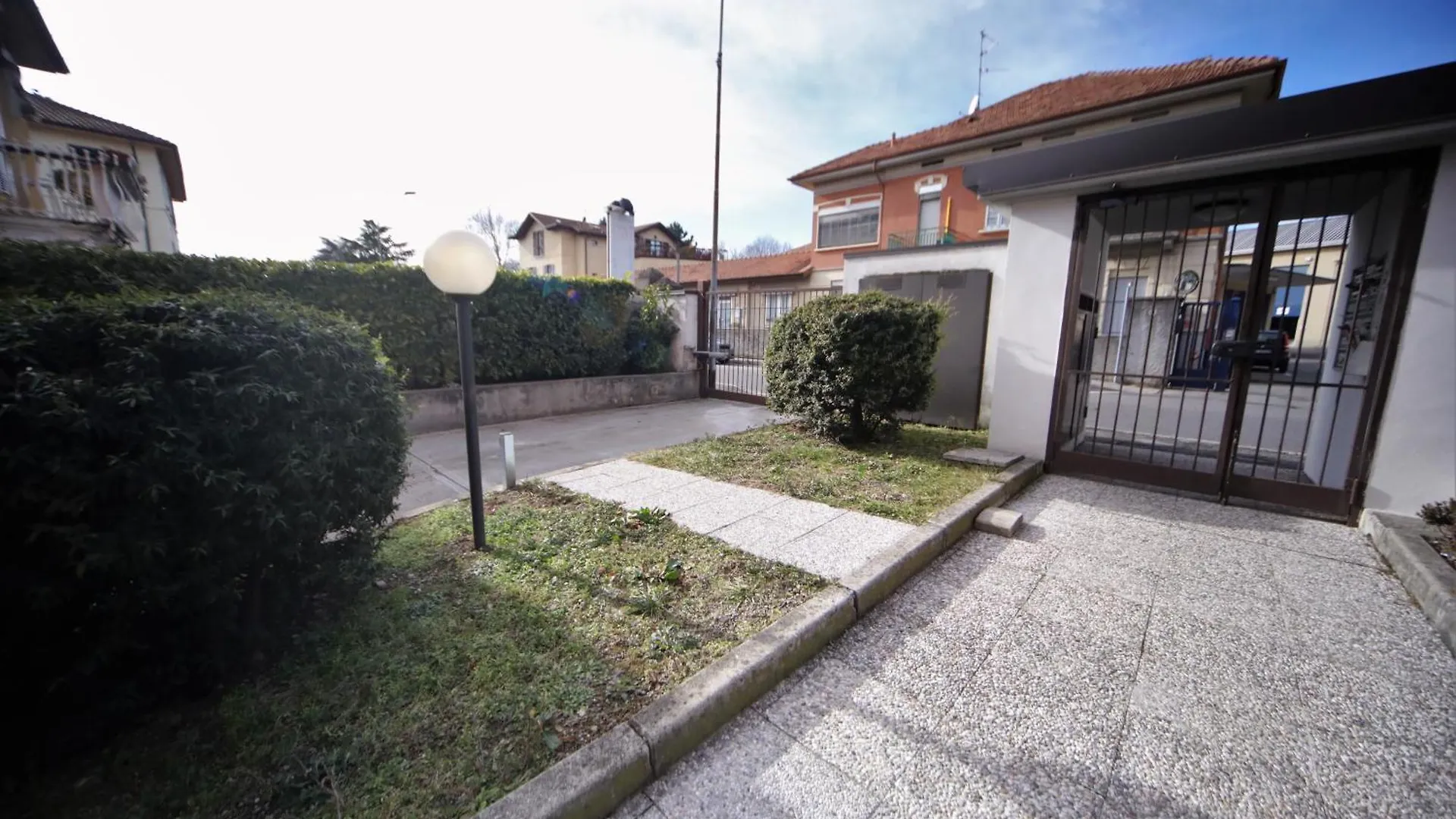 Appartamento Aleph With Private Parking, Next Train Station Como 0*,  Italy